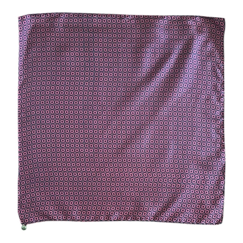 Red Patterned Silk Gentlemen's Pocket Square Handkerchief with Charm